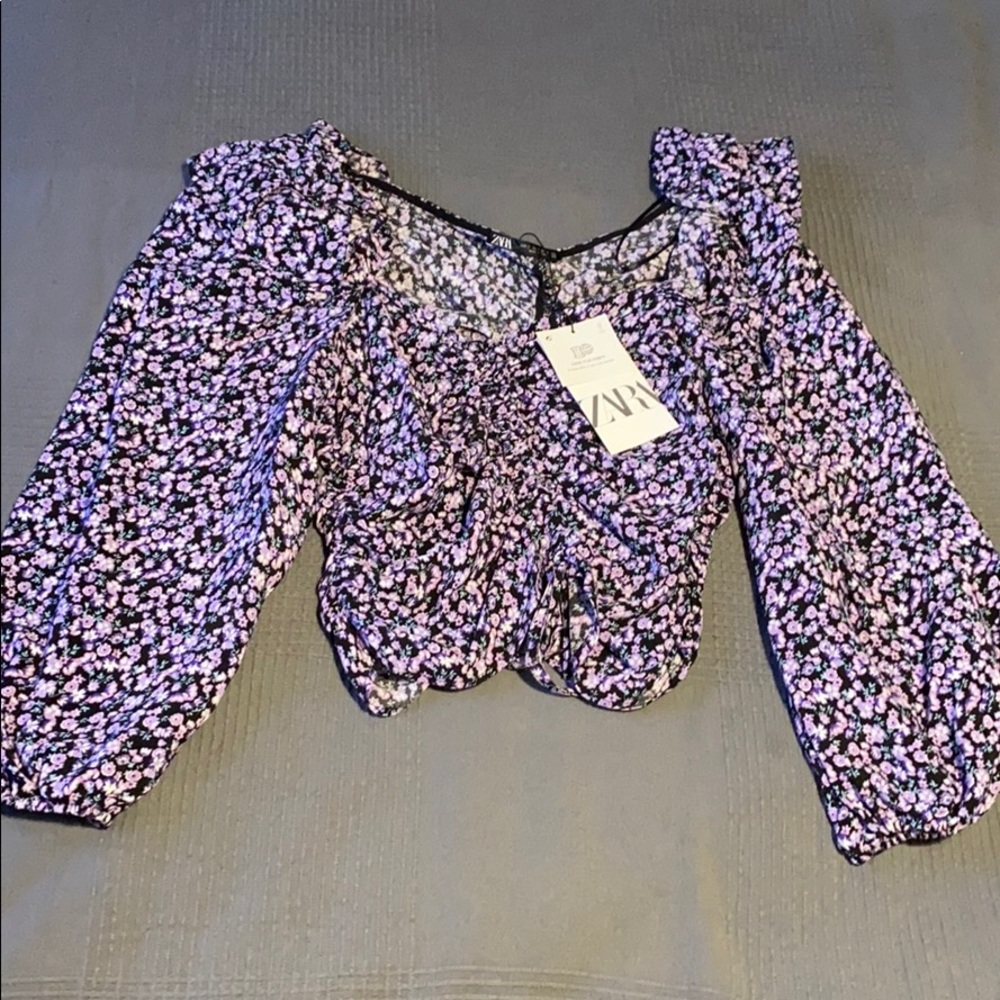 NWT Zara top 🌸